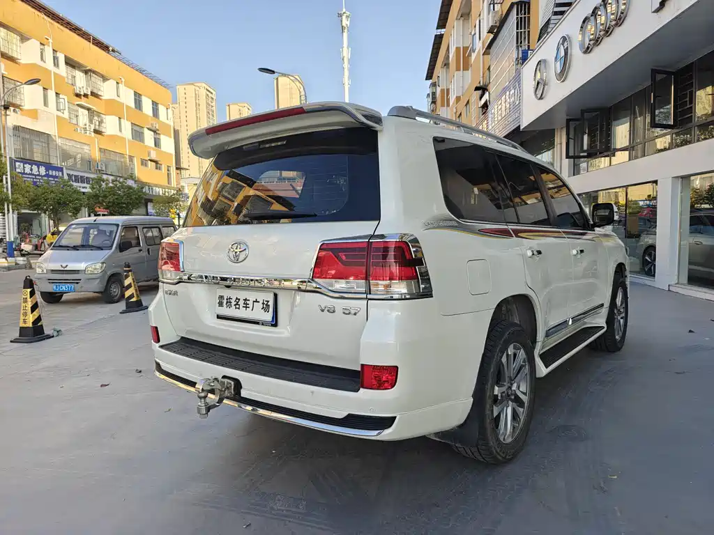 Toyota Land Cruiser 2016 — фото 5