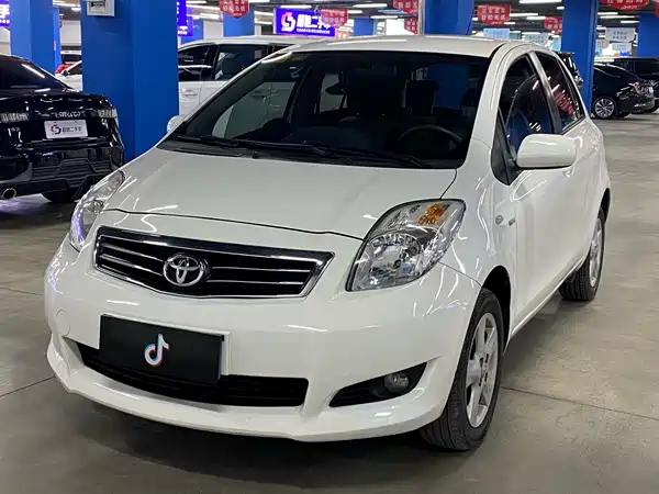 Toyota Yaris 2012