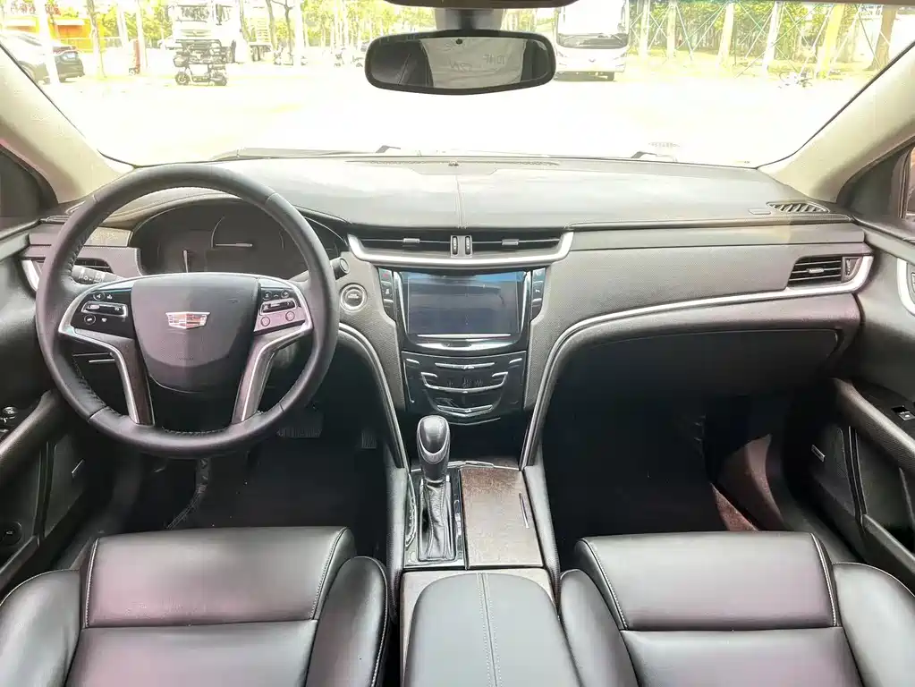 Cadillac XTS 2018 — фото 14