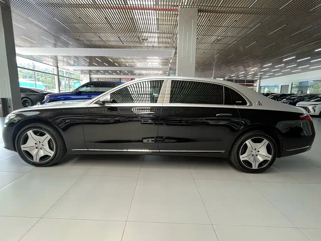 Mercedes-Benz Maybach S-Class 2023