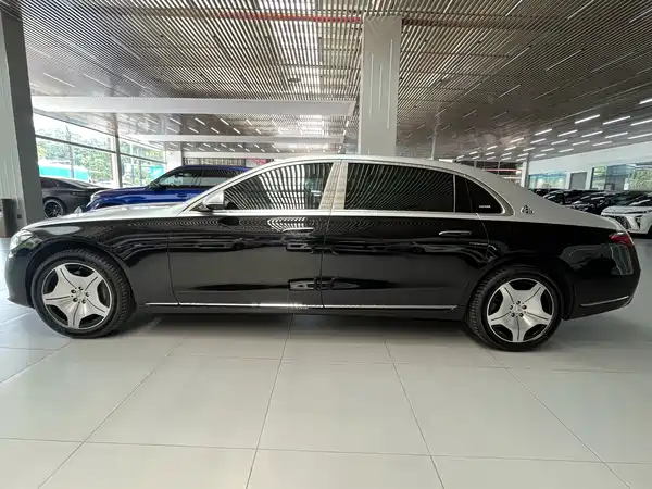 Mercedes-Benz Maybach S-Class 2023