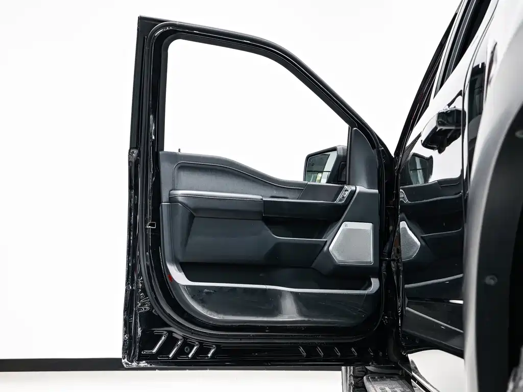Ford F-150 Raptor 2023 — фото 13