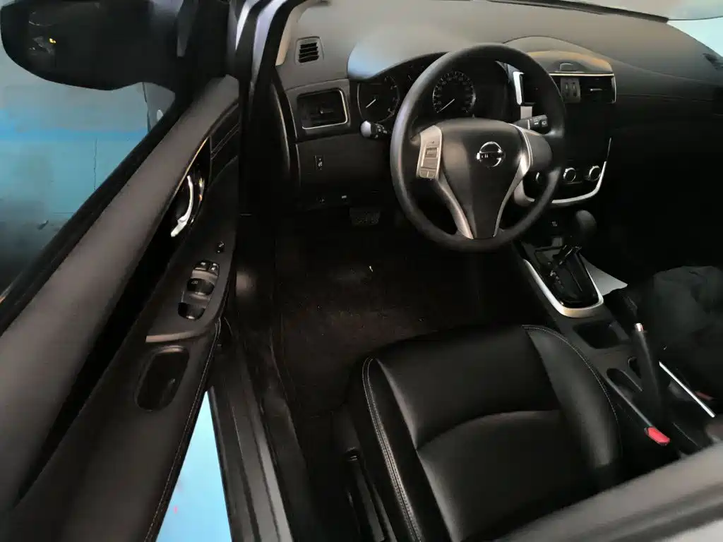 Nissan Tiida 2018 — фото 12