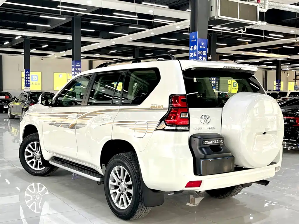 Toyota Prado 2019 — фото 7
