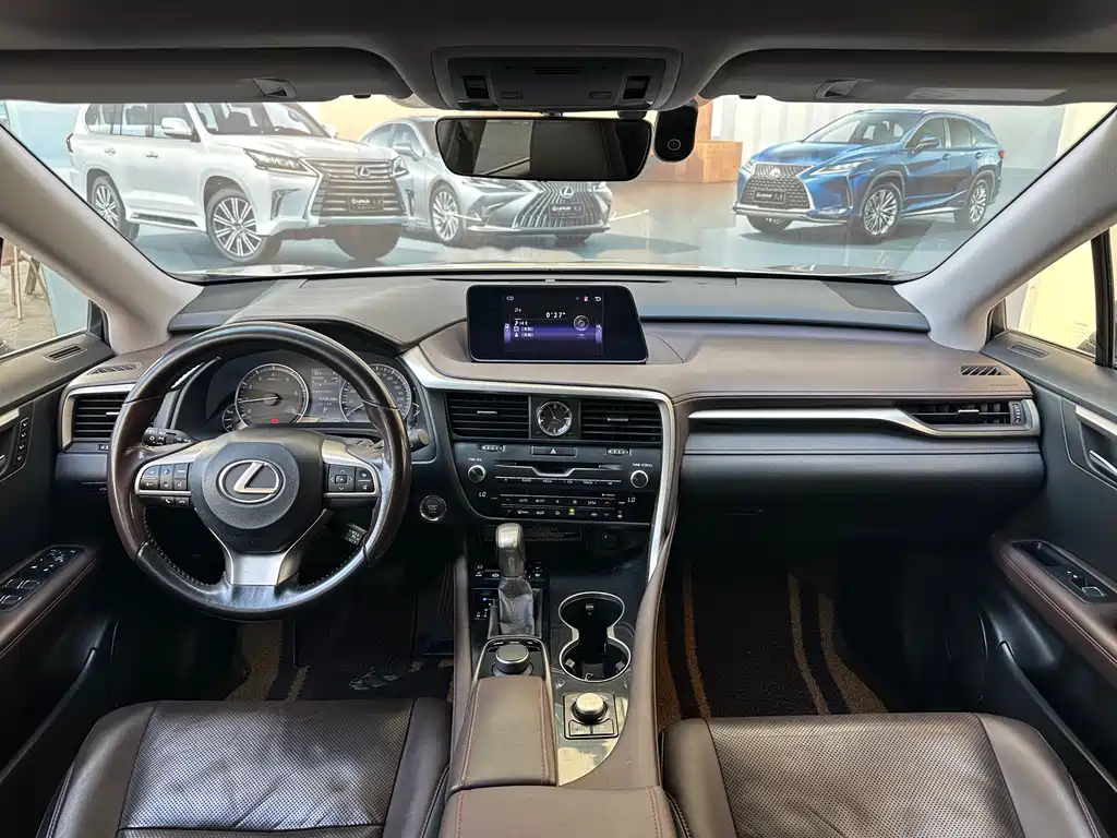 Lexus RX 2018 — фото 17