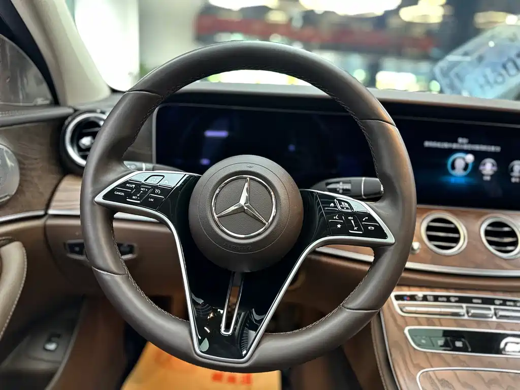 Mercedes-Benz E-Class 2023 — фото 5