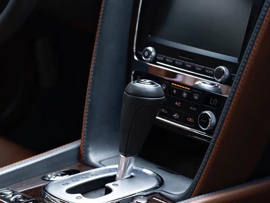 Bentley Continental 2012 — фото 15