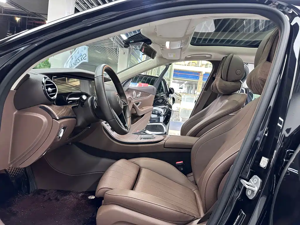 Mercedes-Benz E-Class 2023 — фото 4