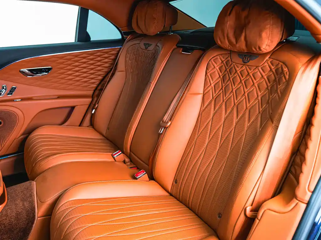 Bentley Flying Spur 2022 — фото 18