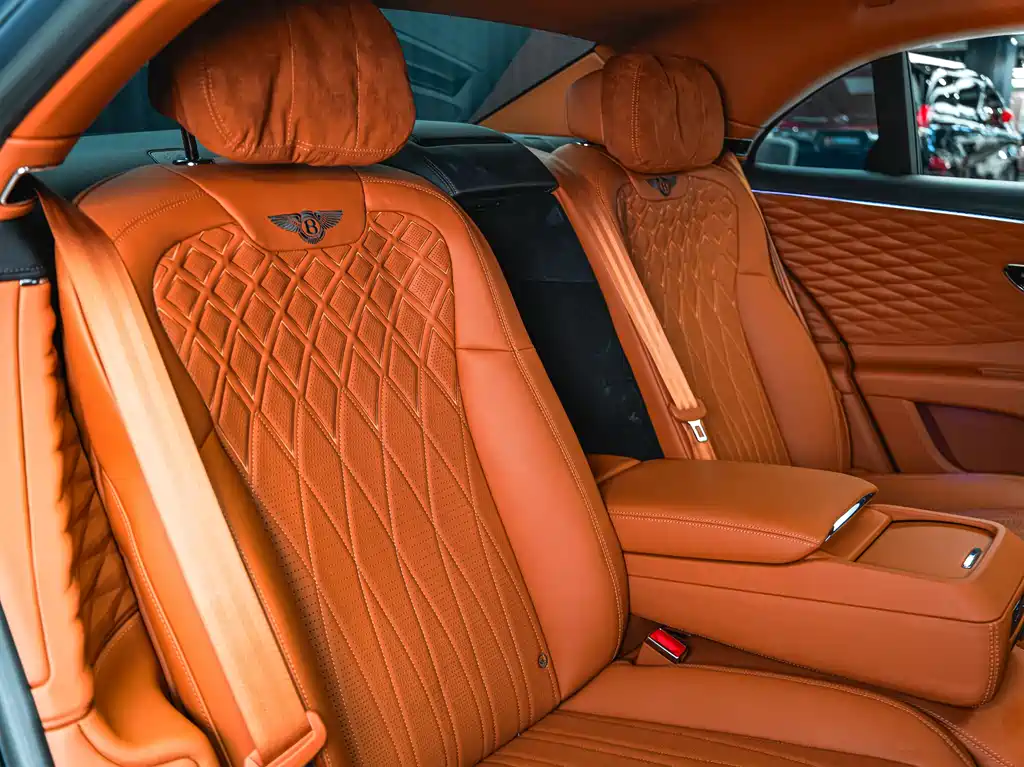 Bentley Flying Spur 2022 — фото 29