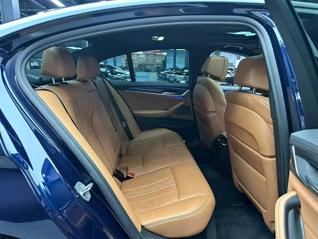 BMW 5 Series 2022