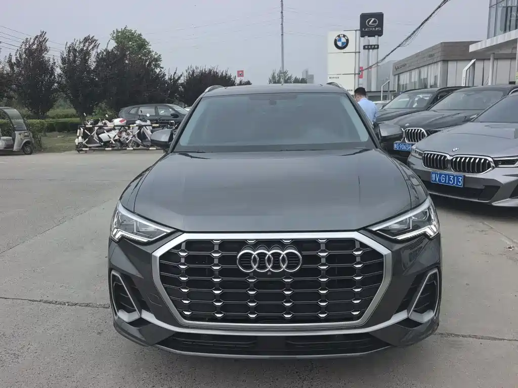 Audi Q3 2023 — фото 2