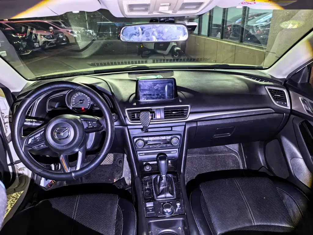Mazda 3 Angkesela 2018