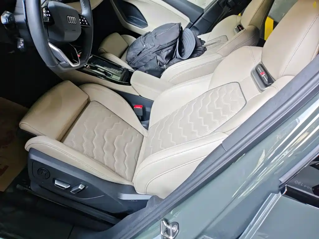 Audi Q6L e-tron 2025 — фото 15