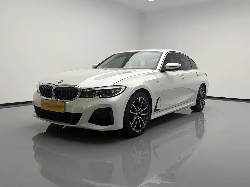 BMW 3 Series 2020 — фото 1