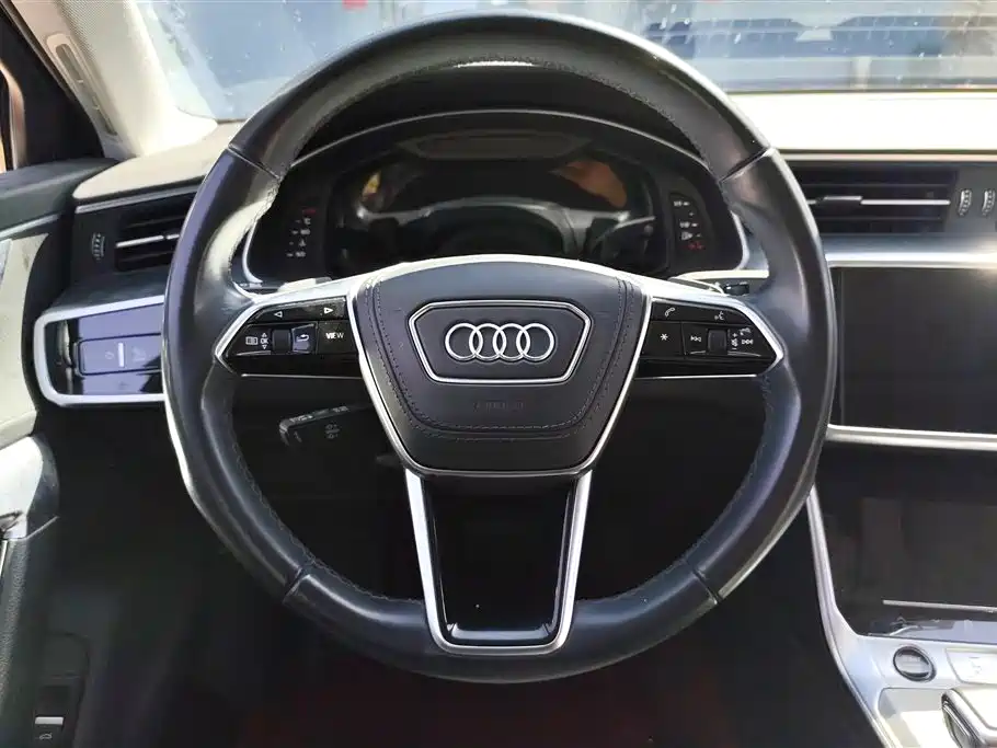 Audi A6L 2023 — фото 15