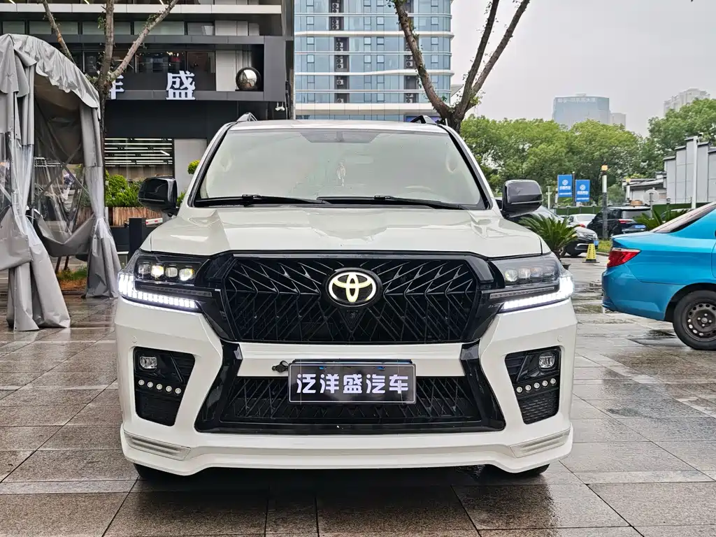 Toyota Land Cruiser 2015 — фото 2