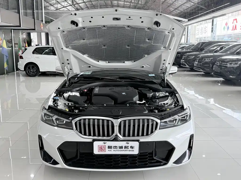 BMW 3 Series 2022 — фото 15