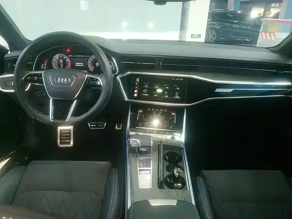 Audi A6L 2023