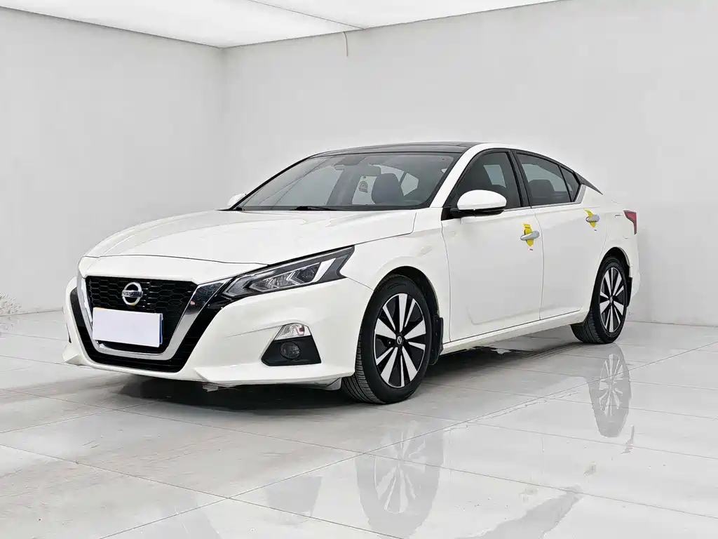 Nissan Teana 2021 — фото 1