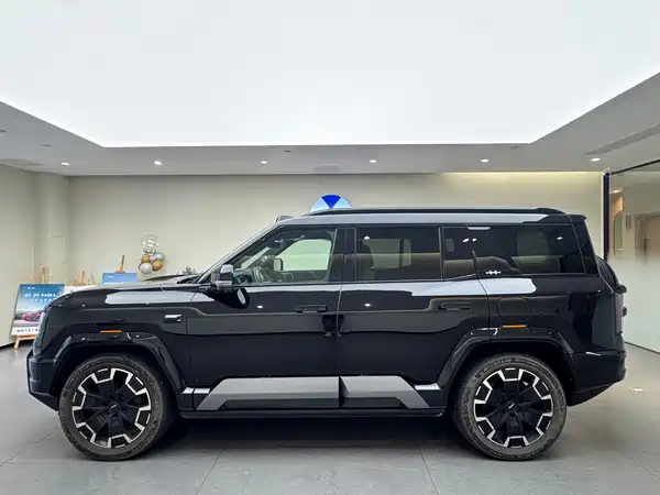 Fangchengbao Leopard 8 2024