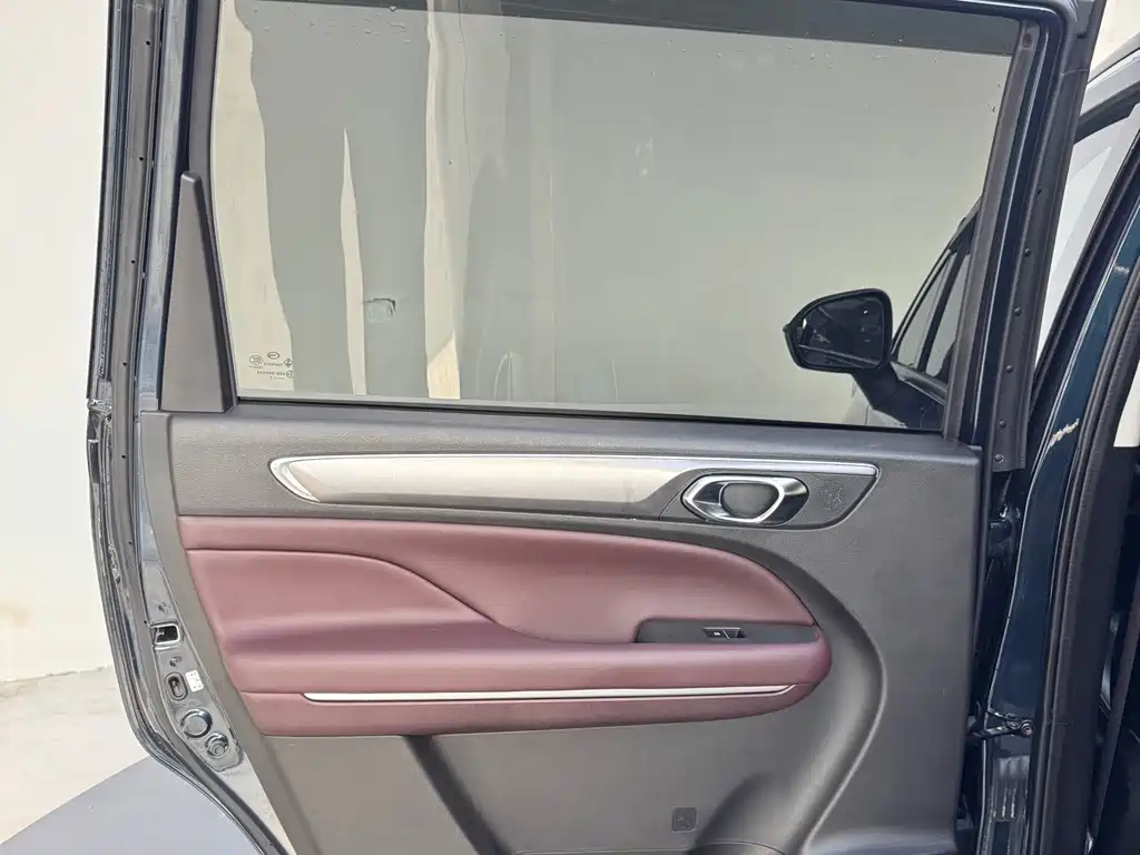 GAC Trumpchi M6 2022 — фото 32