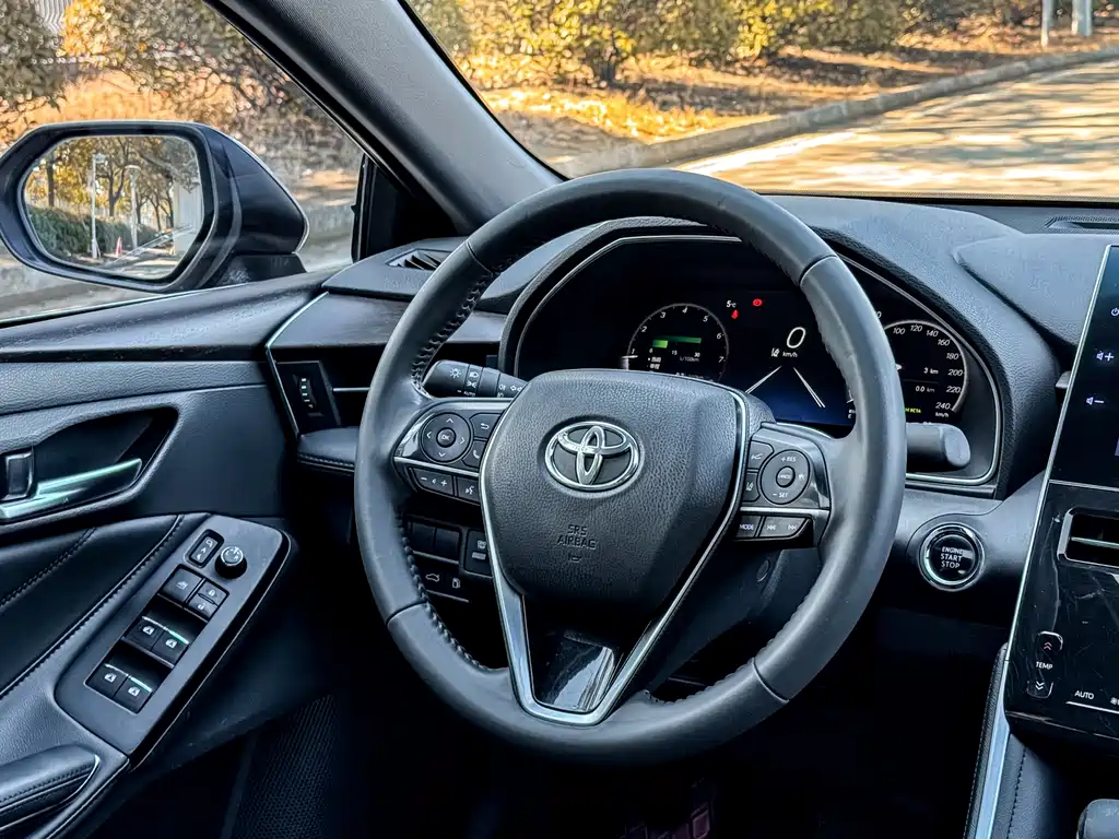 Toyota Avalon 2022 — фото 15