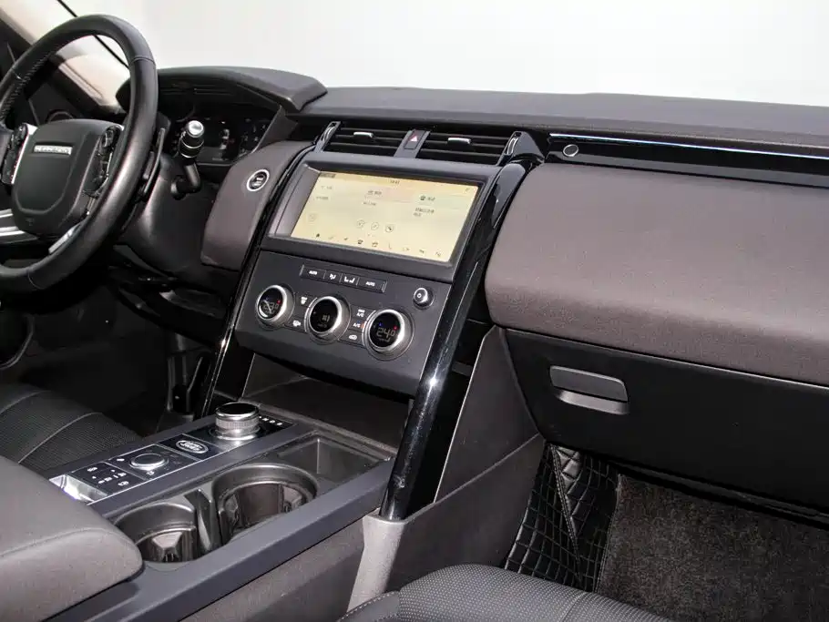 Land Rover Discovery 2021 — фото 24