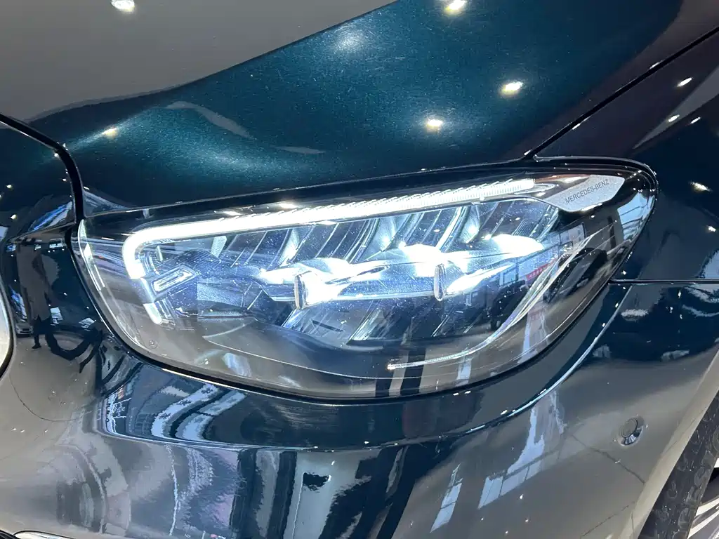 Mercedes-Benz E-Class 2024