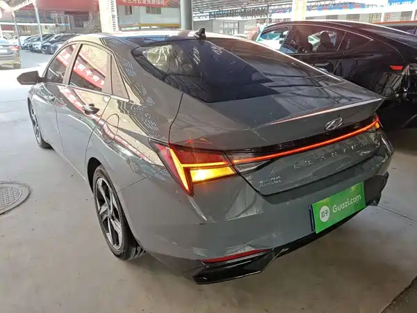 Hyundai Elantra 2023