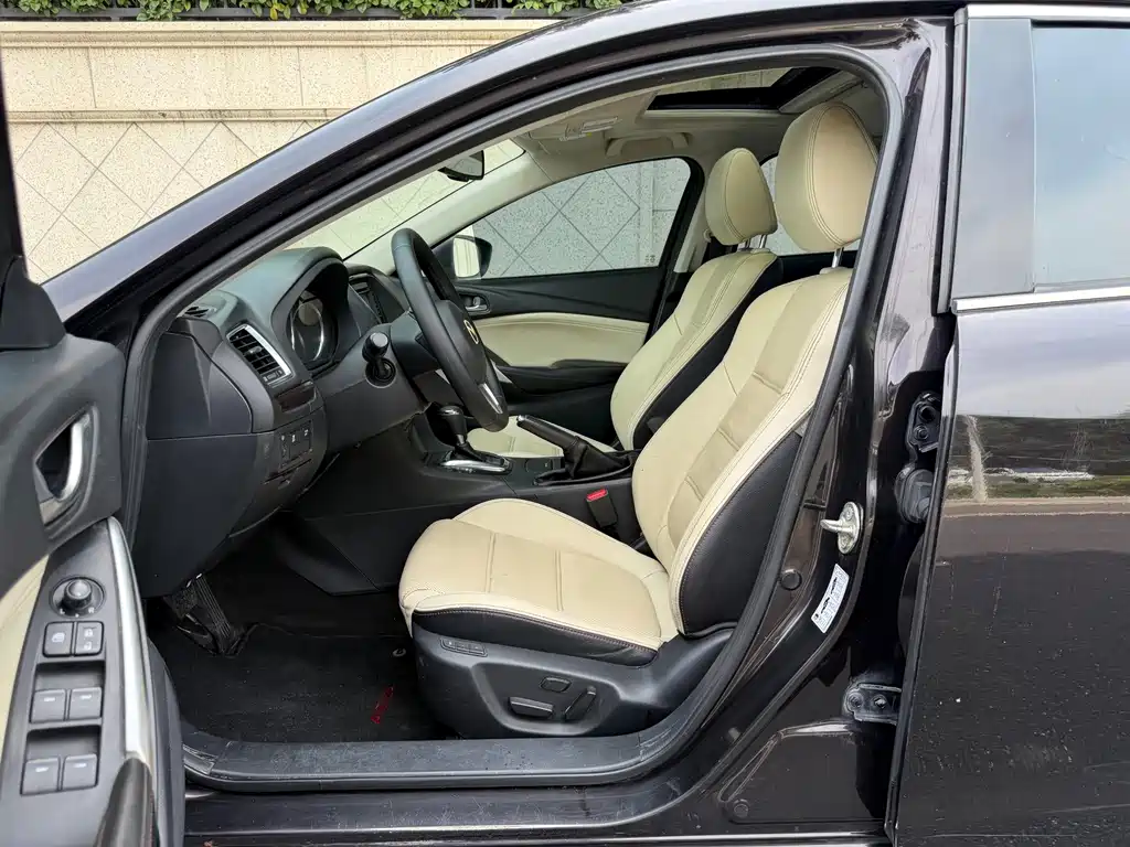 Mazda Atenza 2014