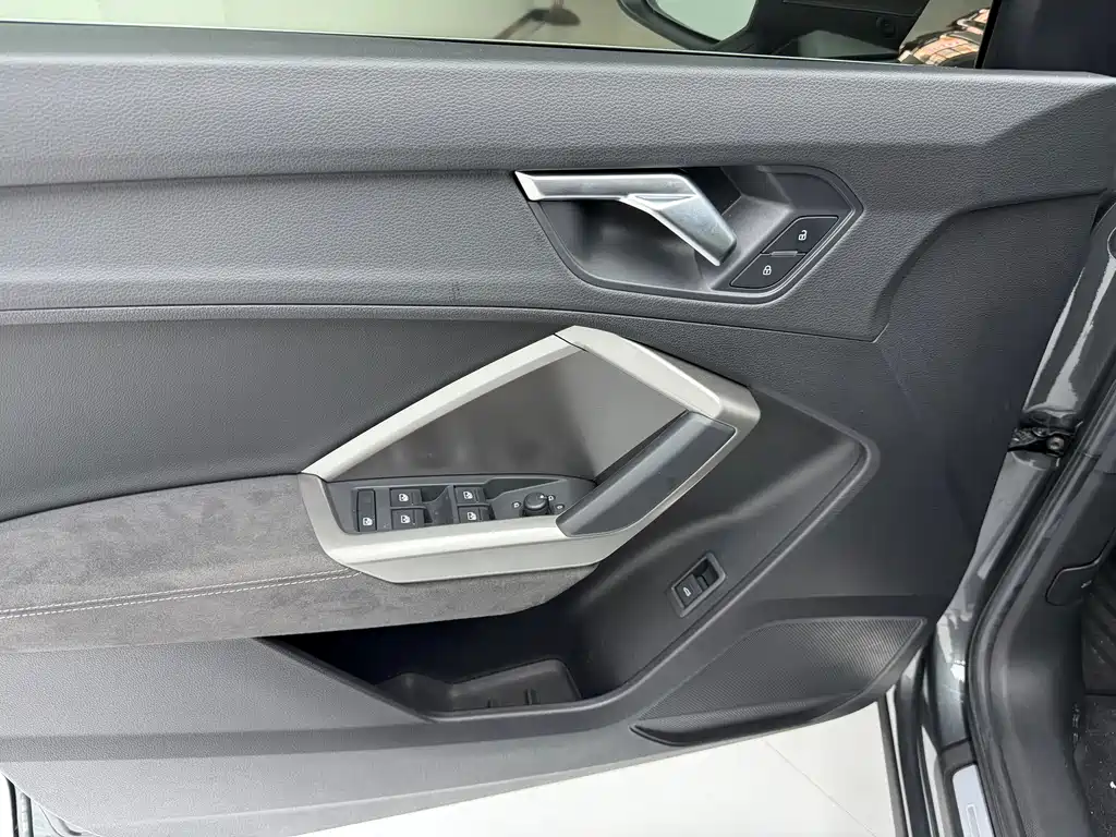 Audi Q3 2022 — фото 13