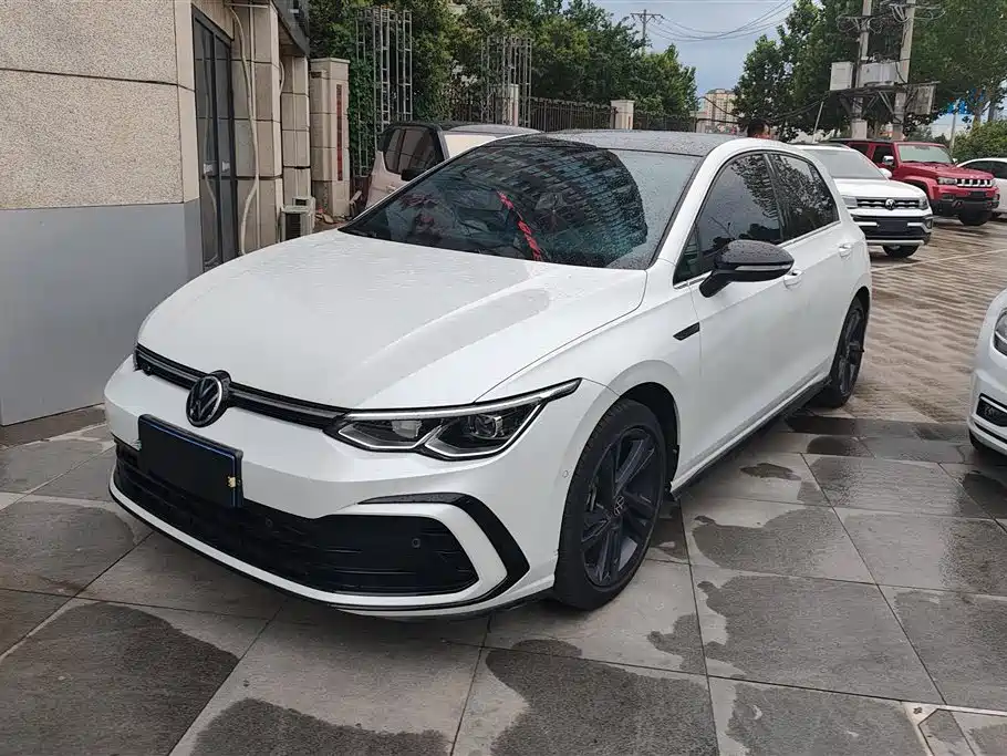 Volkswagen Golf 2021