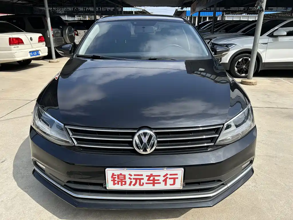 Volkswagen Sagitar 2016