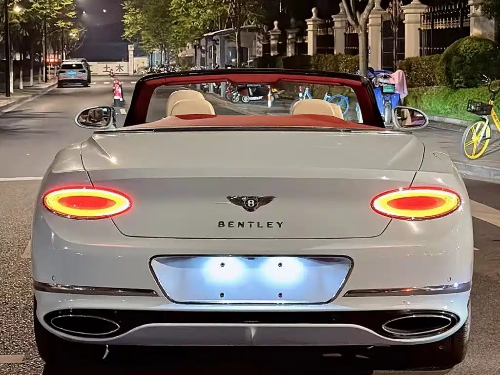 Bentley Continental 2020 — фото 4