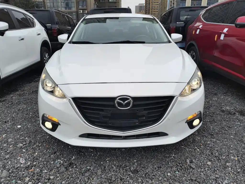 Mazda 3 Axela 2016