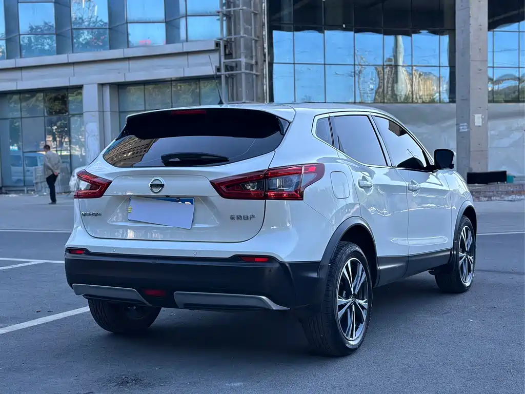 Nissan Qashqai 2021 — фото 12
