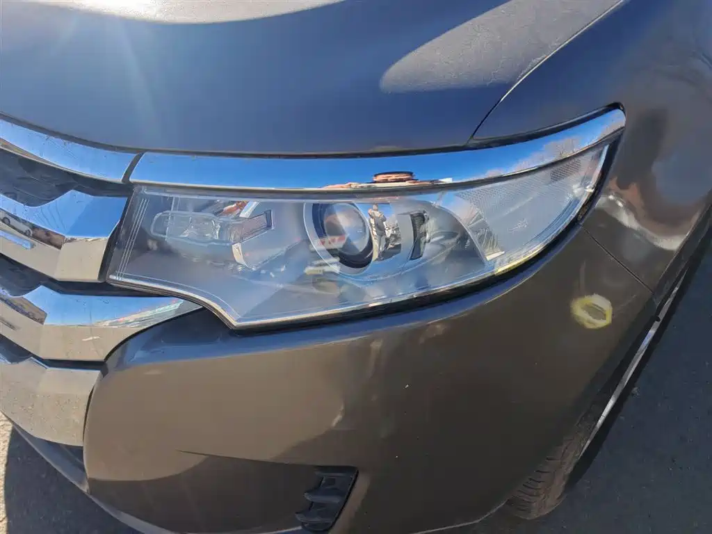 Ford Edge 2015 — фото 24
