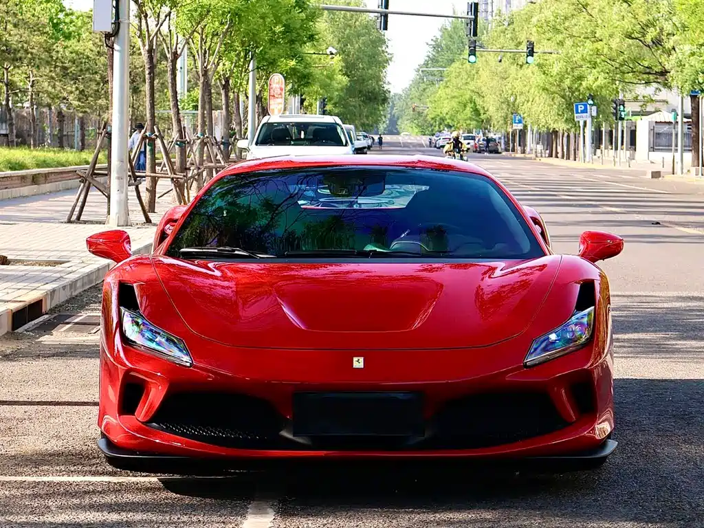Ferrari F8 2021 — фото 2
