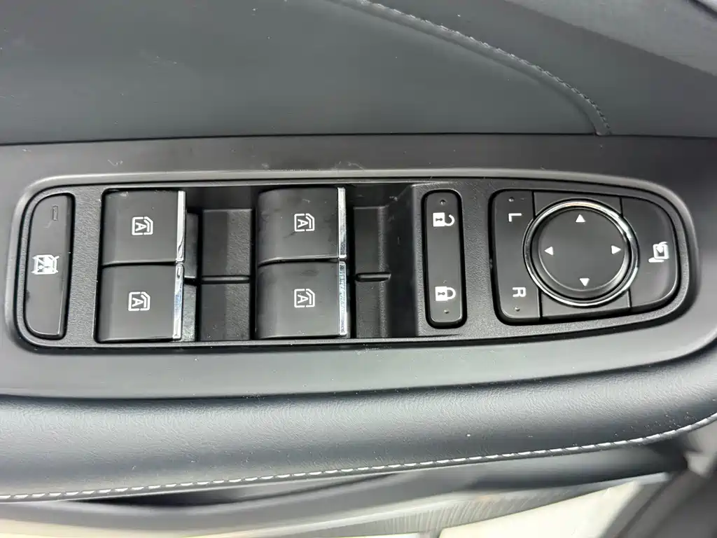GAC Trumpchi GS4 2022 — фото 16