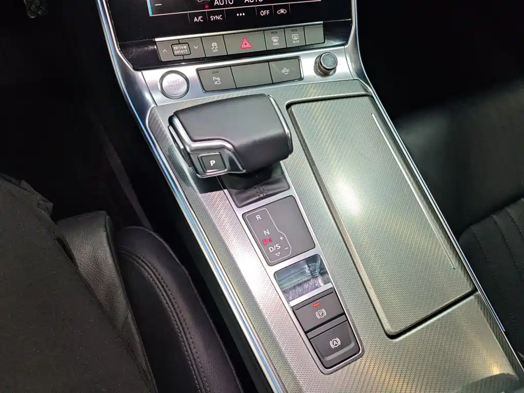 Audi A6L 2020 — фото 10
