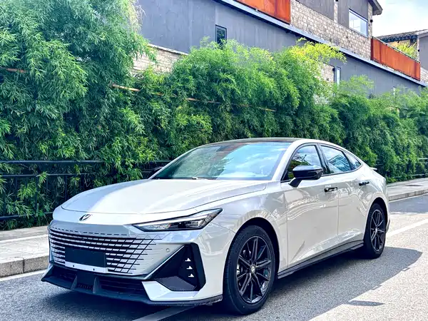 Changan UNI-V 2022