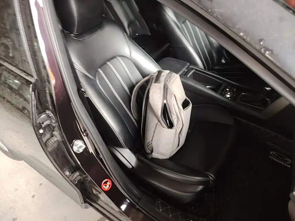 Mazda CX-4 2017 — фото 16
