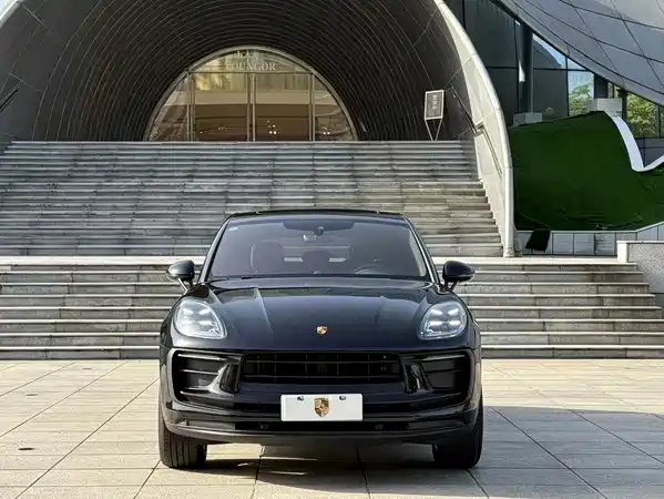 Porsche Macan 2024