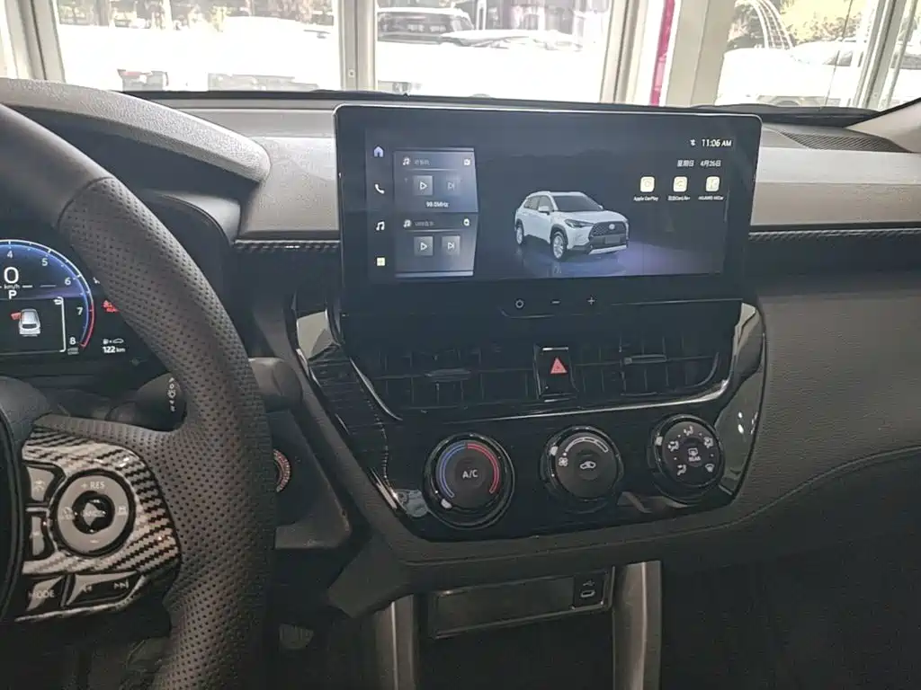 Toyota Corolla Cross 2025 — фото 13