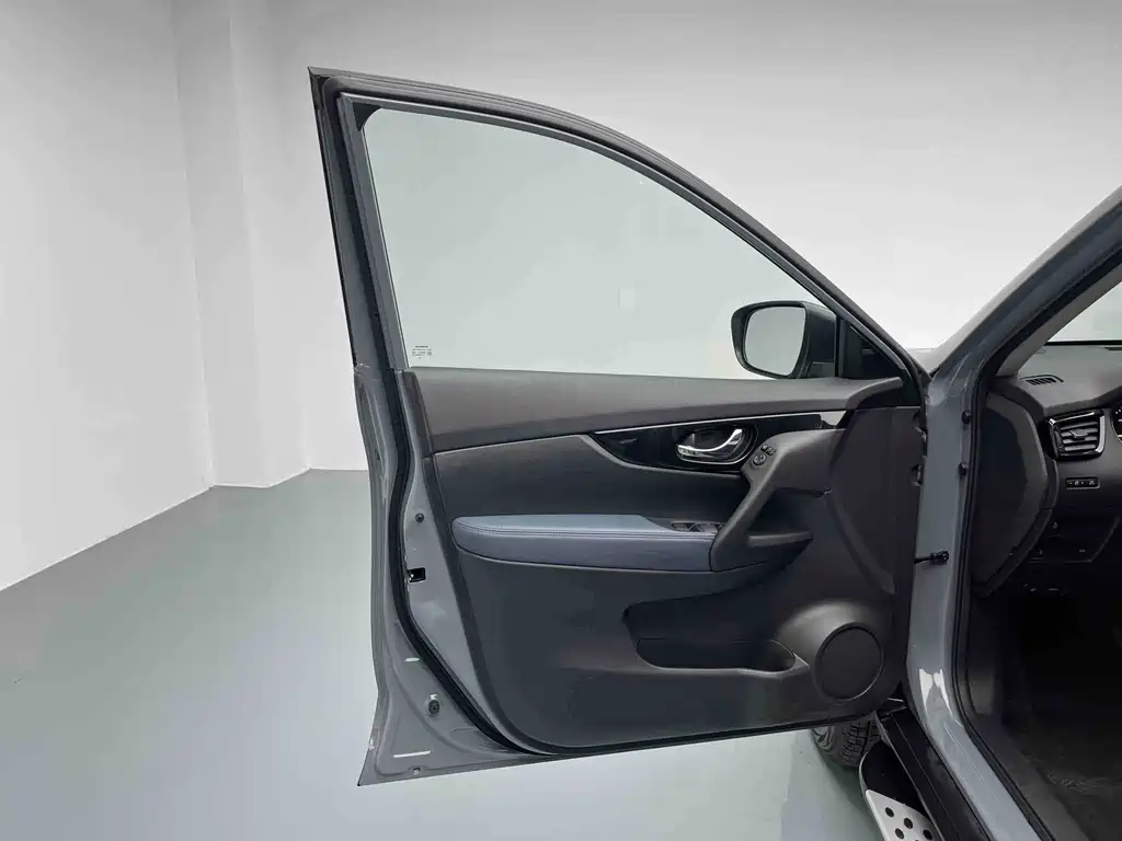 Nissan X-Trail 2025 — фото 10