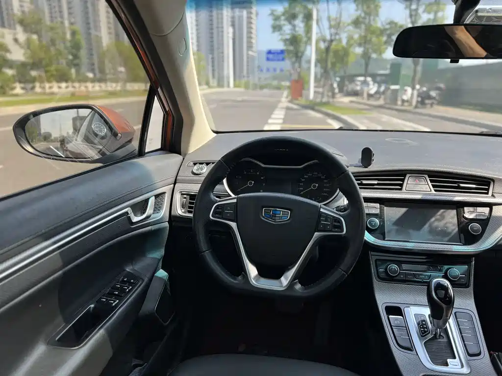 Geely Emgrand GS 2018 — фото 8