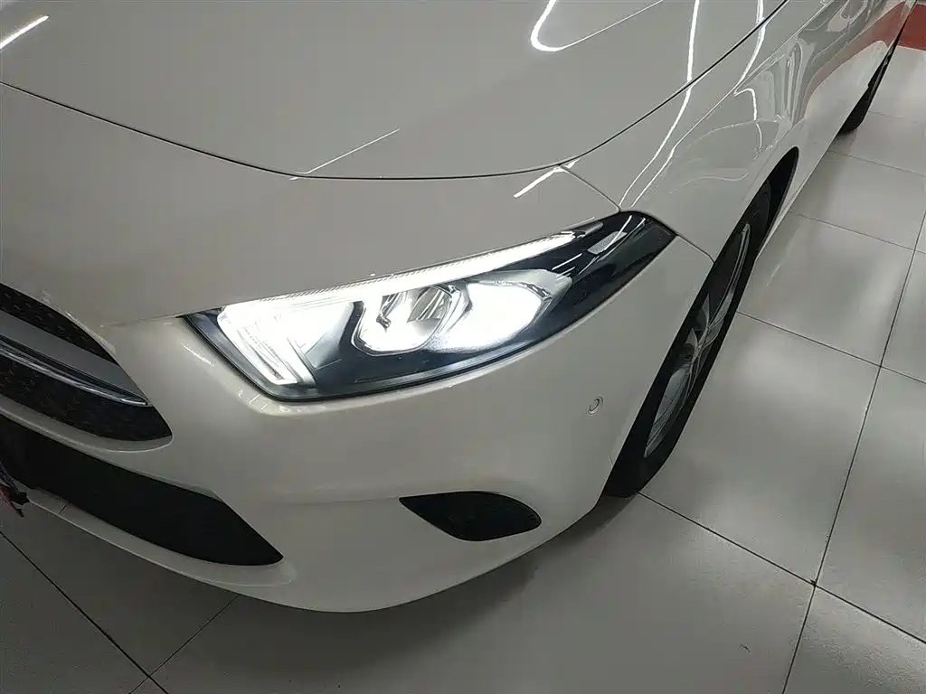 Mercedes-Benz A-Class 2020 — фото 15
