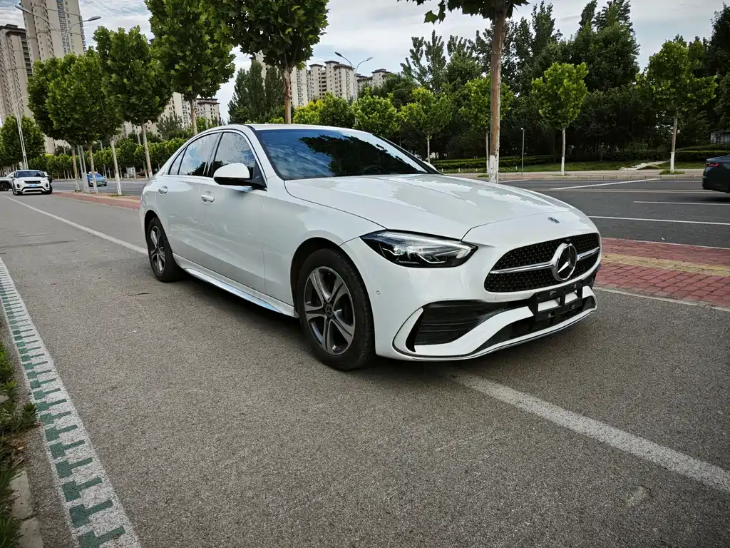 Mercedes-Benz C-Class 2022 — фото 3