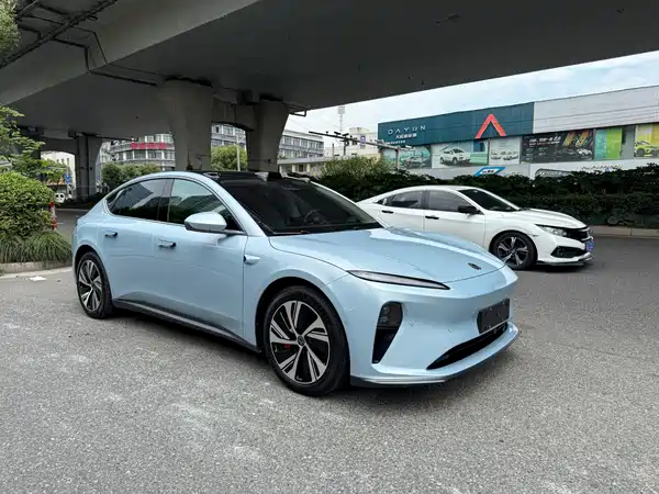 NIO ET5 2022